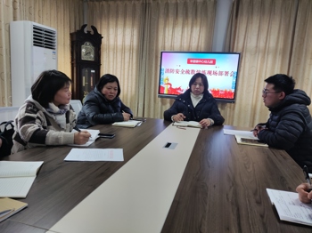 李堡镇中心幼儿园：消防演练，筑牢“安全防线”